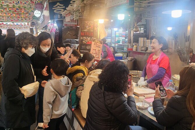 Private Seoul City Tour Palace, village, temple, market - An In-Depth Look at the Tour Experience