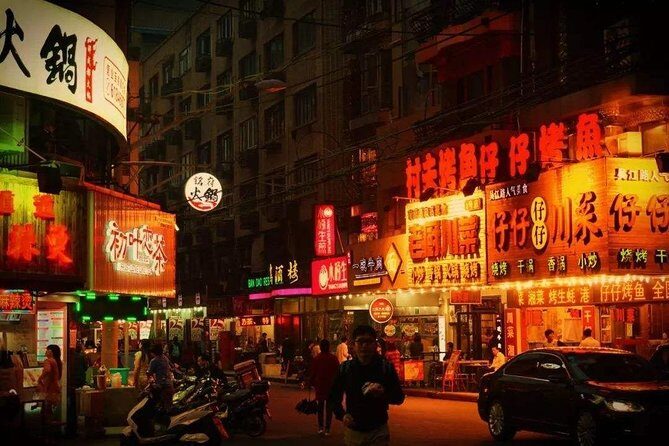 Private Shanghai Foodie Adventures with Rooftop Bar Hopping - Who Should Consider This Tour?