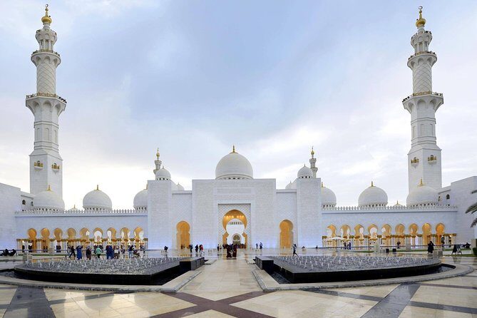 Private Sheikh Zayed Grand Mosque Tour with Transportation - What Makes This Tour Unique?