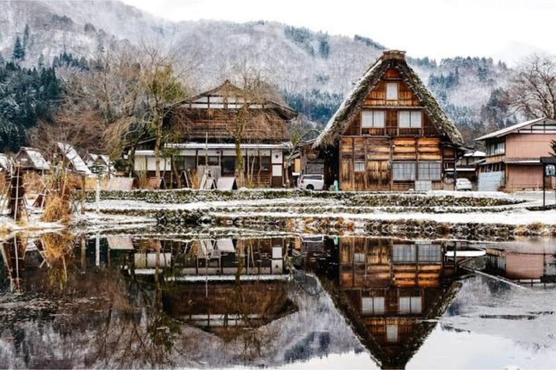 Private Shirakawago & Takayama Tour with Pickup and Drop-off - Key Points