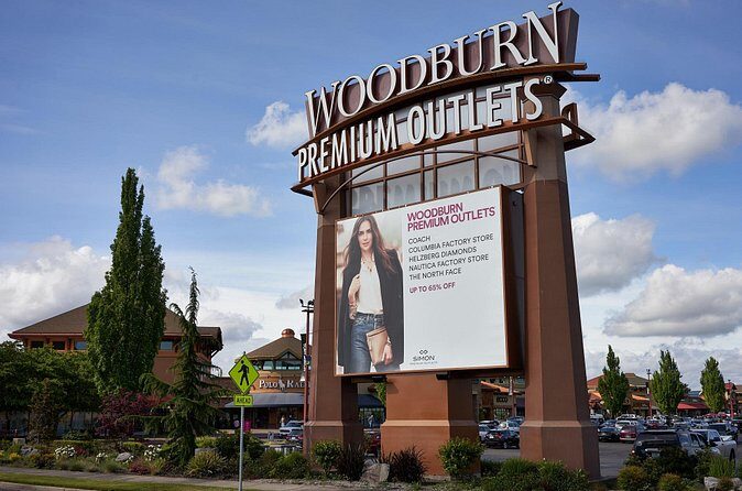 Private Shopping Tour from Portland Hotels to Woodburn Outlets - Who Should Consider This Tour?