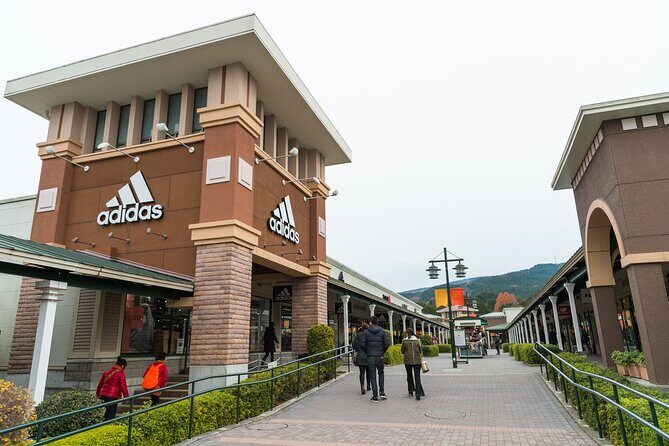 Private Shopping Tour from Yokohama to Gotemba Premium Outlets - Key Points