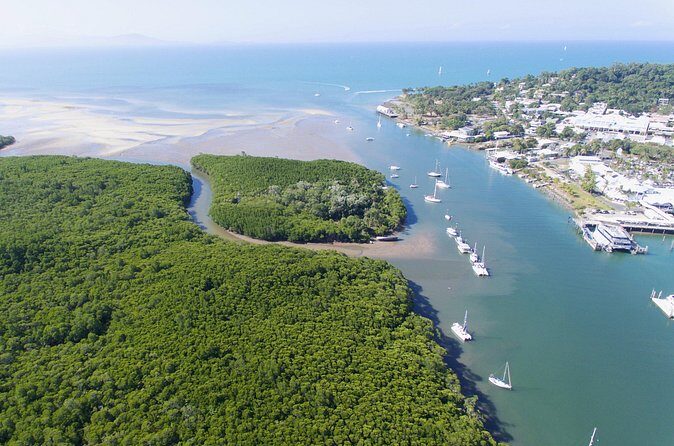 Private Shore Tour: Seafood Sail Cruise Port Douglas - FAQ