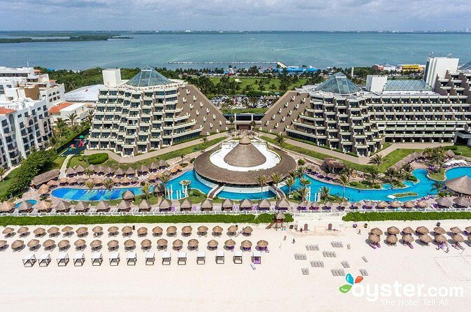 Private Shuttle in Cancun Airport and Paradisus Cancun - Who Should Book This Shuttle?