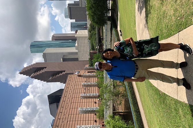 Private Sightseeing Cart Tour of Houston - The Pros and Cons