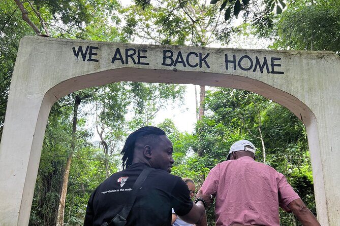 Private Sightseeing Tour in Ghana - Step-by-step Breakdown of the Itinerary