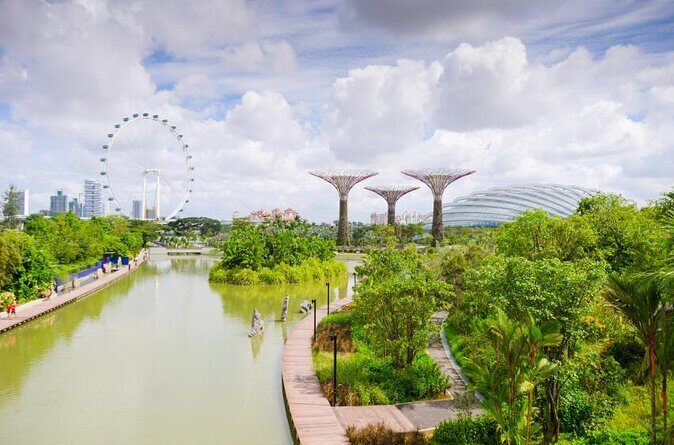 Private Singapore Walking Tour with a Local- Half day or Full Day - Key Points