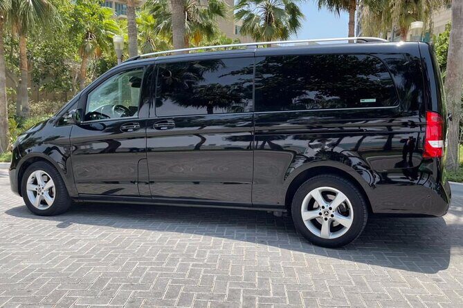 Private, Small and Big Groups Rent a Van in Dubai - The Details of the Service