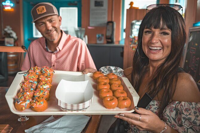 Private Small Group Nashville Food & Sightseeing Tour - Sightseeing from the Comfort of the Van