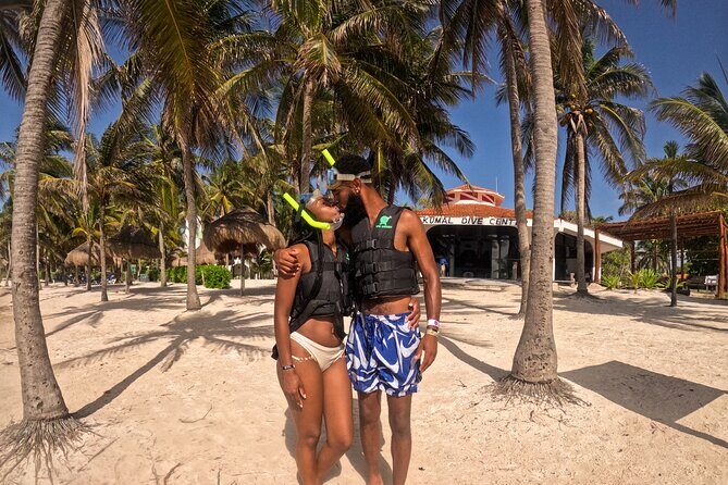 "Private Snorkeling with Turtles EN Akumal + Photos Included" - The Guides: Knowledgeable and Passionate