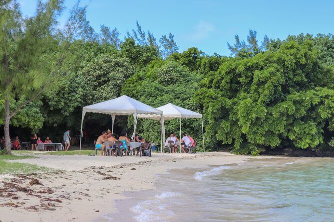 Private speed boat to ile aux cerfs - Exploring the Itinerary in Depth
