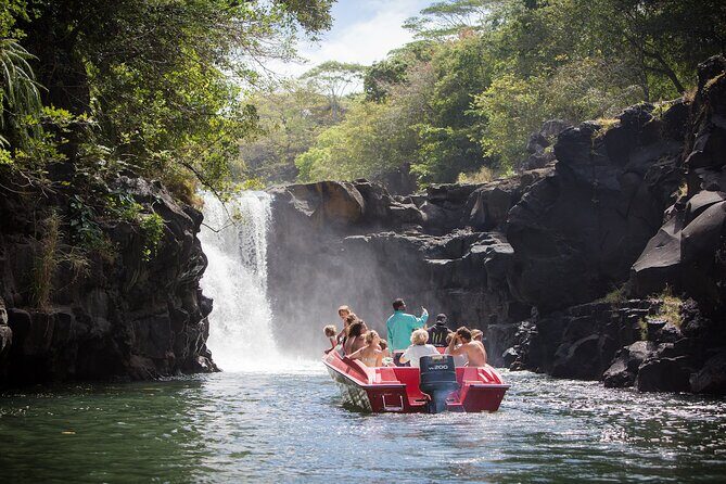 Private speed boat to Ile aux Cerfs full-day Incl: Lunch & Transfer - FAQ