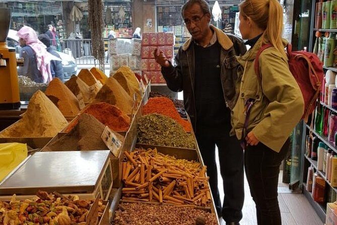 Private Street Food and Walking Tour Amman Downtown - Starting the Day: Pickup and Initial Impressions
