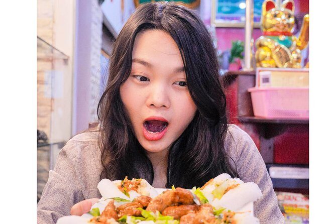 Private Street Food Tour by Scooter in Ho Chi Minh City - Exploring Ho Chi Minh City on a Scooter: A Local Food Adventure