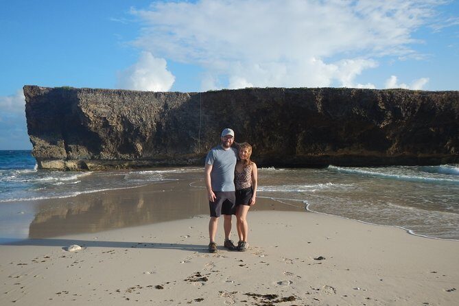 Private sunrise hike to Aruba's Natural Pool (Conchi) - The Authentic Experience