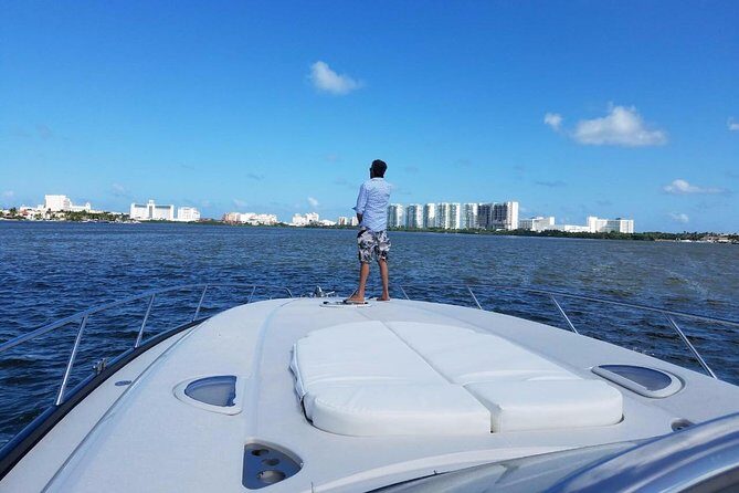 Private SUNSEEKER 60 Yacht Experience for up to 20 Guests - How the Experience Looks in Practice