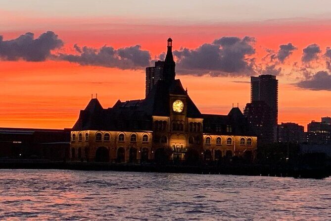 Private Sunset Sail of NYC Skyline and Statue of Liberty - Practical Details and Planning Tips