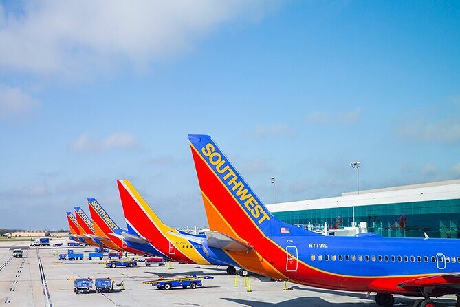 Private SUV Transfer Galveston to Hobby Airport for 6 People - Key Points