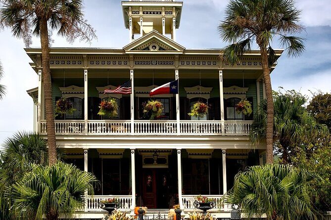 Private SUV Transfer Galveston to Hobby Airport for 6 People - Who Should Consider This Service?