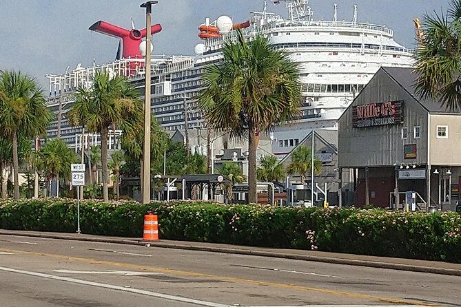 Private SUV Transfer Houston IAH Airport to Galveston for 6 PAX - Authentic Experiences and Reviews