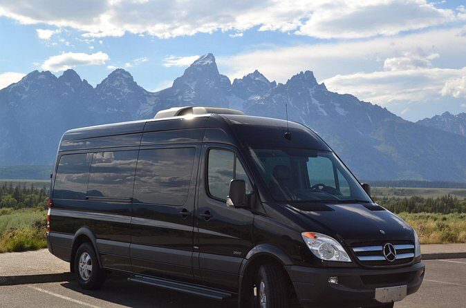 Private SUV Transfers to/ from Jackson Hole Airport JAC - The booking process and cancellation policy