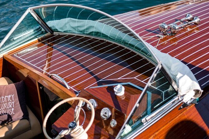Private Sydney at Night Cruise for two guests - Who Should Consider This Tour?