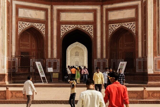 Private Taj Mahal & Agra Fort Guided Tour from Delhi - Logistics and Practicalities