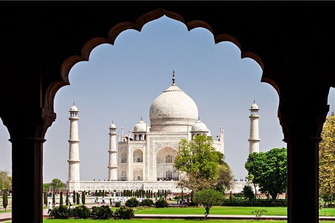 Private Taj Mahal Tour from Delhi by Gatimaan Express - What Travelers Say
