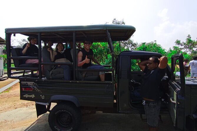 Private Taxi Service Around Sri Lanka with Airport Pickup & Drop - The Experience