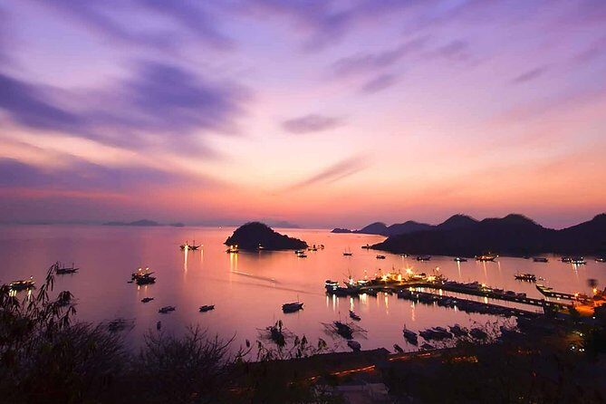 Private tour 4 days 3 nights Komodo on boat, waterfall and Rangko cave - An In-Depth Look at the 4-Day Komodo Experience