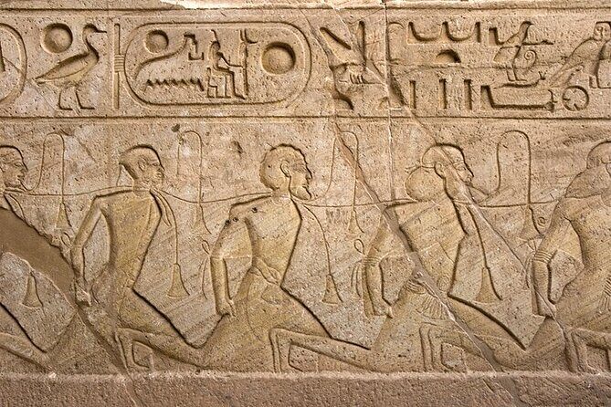 Private Tour: Abu Simbel Flight and Tour from Aswan, Round flight trip - The Flight Experience and Arrival