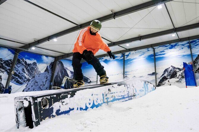 Private Tour: Auckland City, Snowboarding, Helicopter & Jet Boat - Key Points
