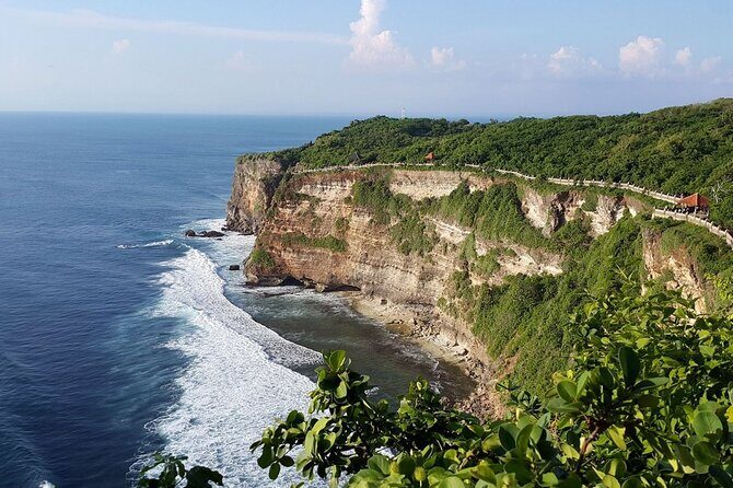 Private Tour Bali Beaches and Uluwatu Temple with Dinner - Who Should Consider This Tour?