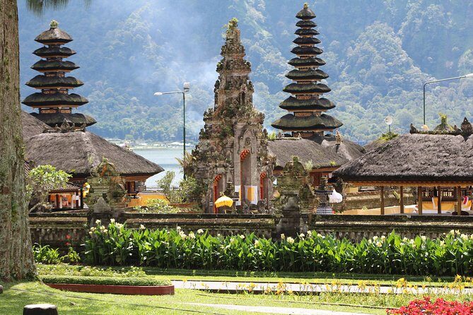 Private Tour: Bali Temples, Hidden Waterfall and Handara Gate - Handara Gate: The Instagram Dream Spot