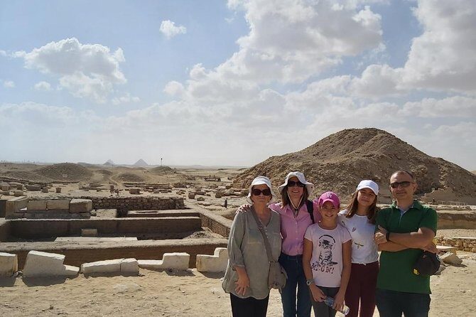 Private Tour Cairo - Pyramids and The Egyptian Museum with Lunch - Practical Tips for Your Day