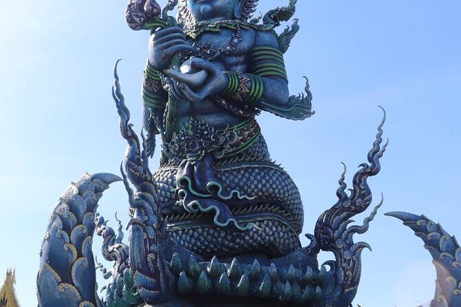 Private Tour Chiang Rai 3 Wonderful Temples & Lalitta Cafe - FAQ
