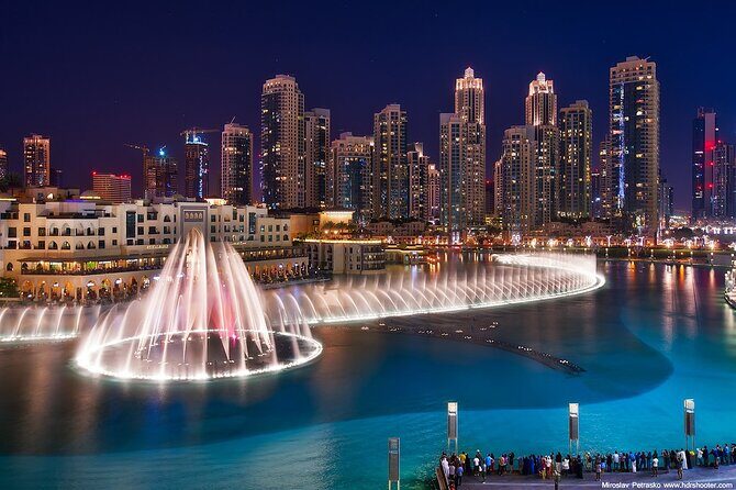 Private Tour: Dubai Frame, Burj Khalifa Entry and Dubai Fountain - FAQs