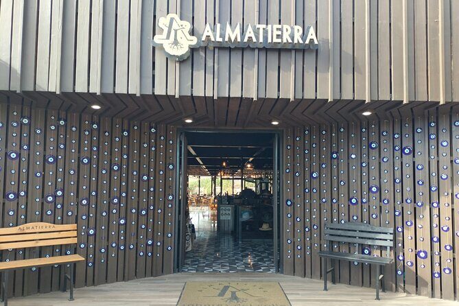 Private Tour EN Valle DE Guadalupe for 5 - 7 passengers - Wineries and Food