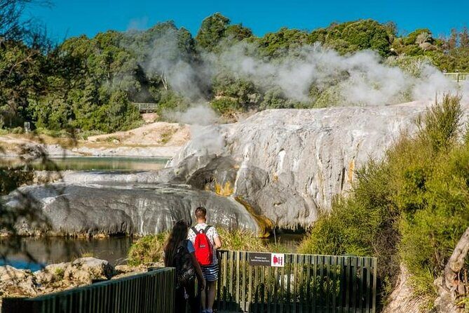 Private Tour from Auckland Hobbiton Movie Set and Te Puia Magic - Frequently Asked Questions