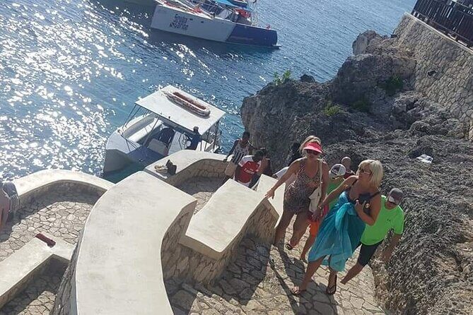 Private Tour From Ocho Rios or Runaway Bay To Negril 7 Miles Beach & Ricks Cafe - FAQ