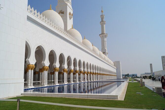 Private Tour: Full-Day Abu Dhabi Tour From Dubai - FAQs
