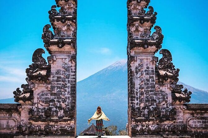 Private Tour: Gates of Heaven,Tukad Cepung Waterfall, Tirta gangga - Transport and Timing