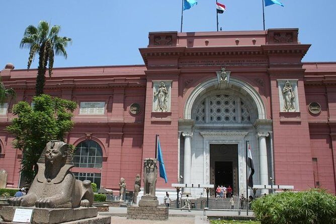 Private Tour Giza Pyramids & Egyptian Museum and Citadel & Old Cairo and Bazaar - The Sum Up: Who Is This Tour Best For?