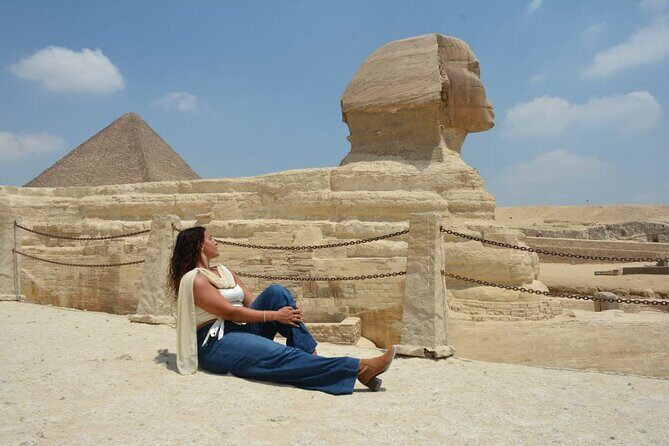Private Tour: Giza Pyramids, Museum, Bazaar & Lunch Included - Key Points