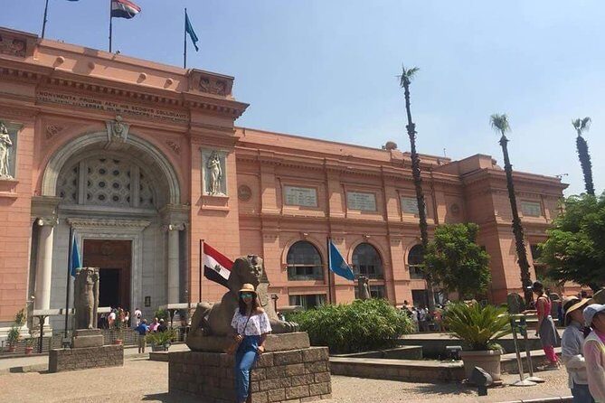 Private Tour Giza pyramids, Sphinx and Egyptian Museum with Expert guide - FAQs