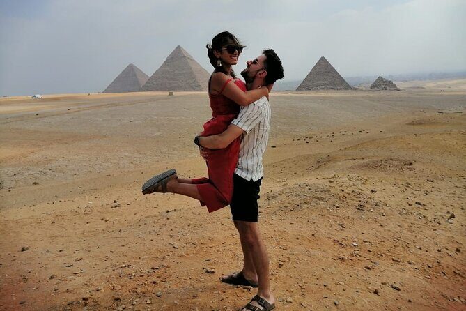 Private Tour Giza pyramids ,Sphinx. Lunch and local bazaars - In-Depth Look at the Giza Pyramids & Sphinx Tour