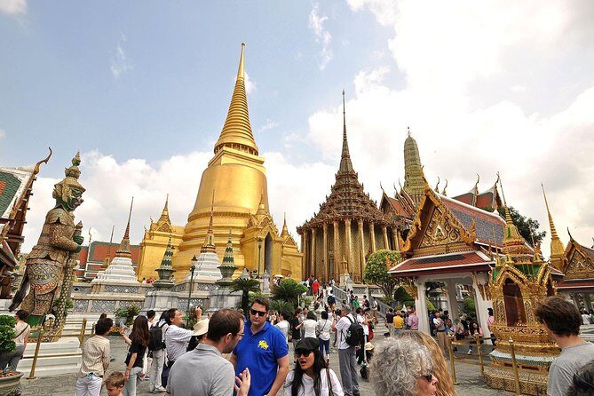 Private Tour: Grand Palace & Emerald Buddha Temple Experience - Who Should Consider This Tour?