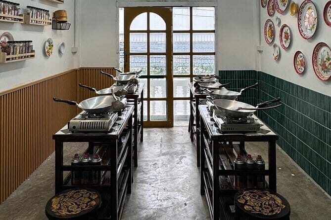Private Tour: Grand Palace,Wat Phra Kaew, Museum&Cooking Class - Authentic Experiences Backed by Positive Reviews