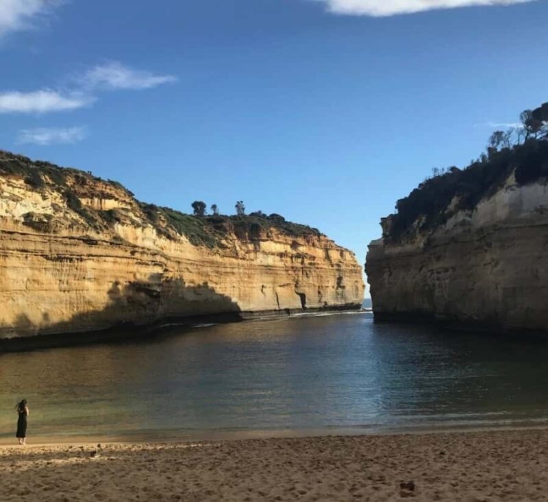Private Tour: Great Ocean Road - Twelve Apostles - Transportation and Group Size