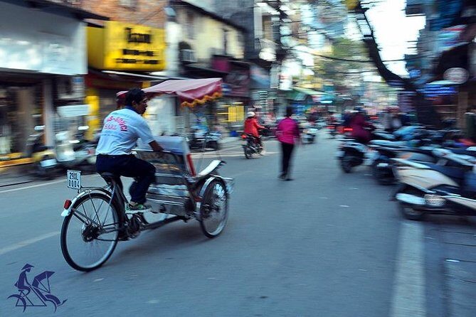 Private tour - Hanoi old quarter cyclo tour (2 hours) - Authenticity and Local Flavor